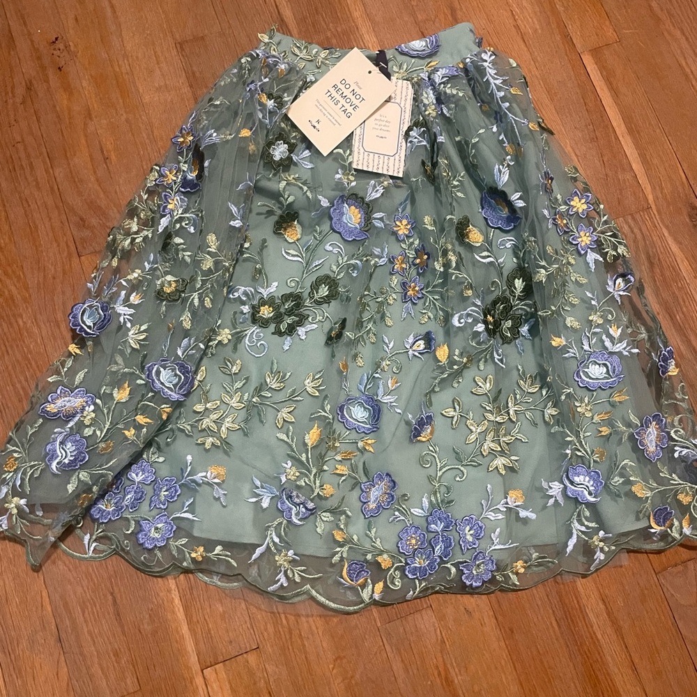 JessaKae Meadow Floral Embroidered Skirt